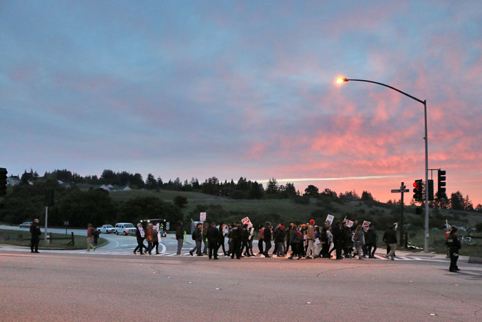 uc-santa-cruz-strike-4-3-2014-7.jpg 