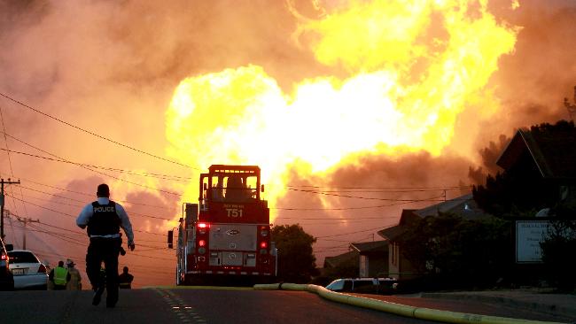 pg_e_fire_in_san_bruno.jpg 