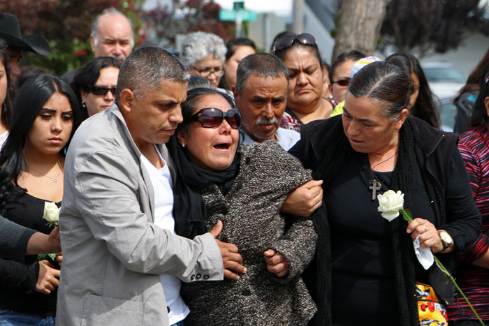 yanira-serrano-garcia-funeral-mother-8.jpg 