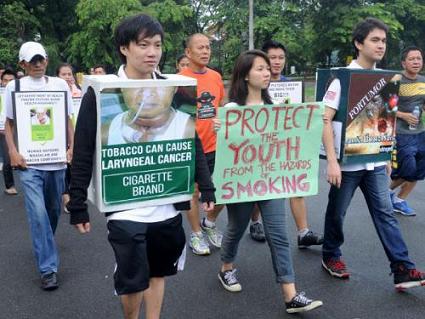 2014-filipino-youth-against-tobacco-companies.jpg 