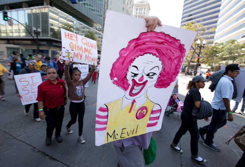 fastfood_workers_rally_poster_oakland.jpg 