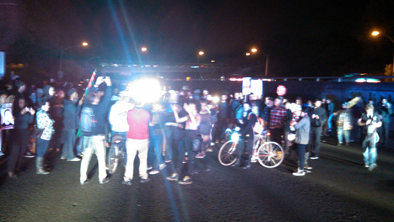 oaklandfergusonsolidarity_201411242046_03.jpg 