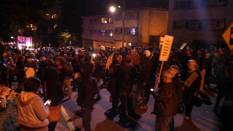 oaklandfergusonsolidarity_201411242131_08.jpg 