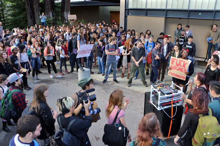 ucsc-walkout-10.jpg 