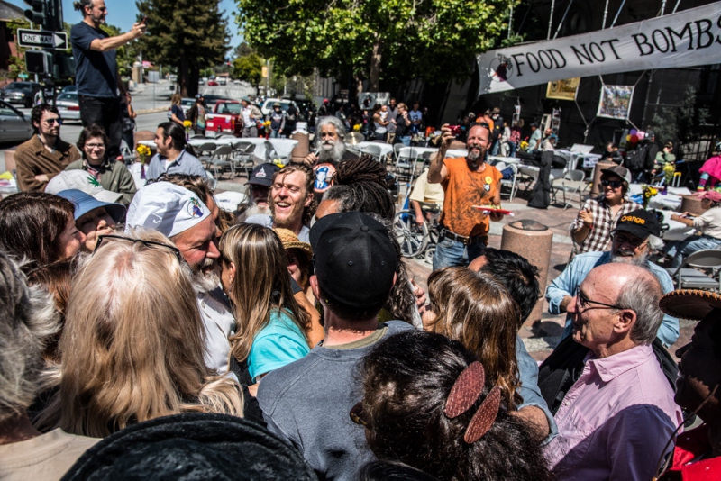 800_food-not-bombs-35th-anniversary-26.jpg 