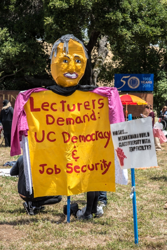 800_uc-santa-cruz-lecturers-picket-5.jpg 