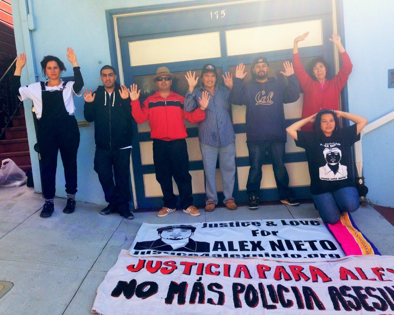 800_nieto_familly_dontshoot-justice4alexnieto.jpg 