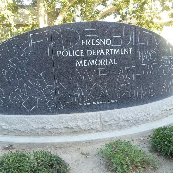 fresno-police-dept-memorial-chalking.jpg 