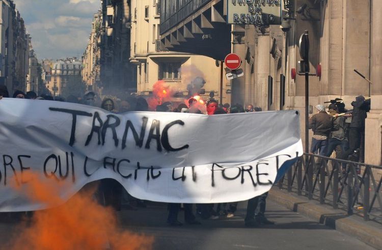 tarnac_demo.jpg 