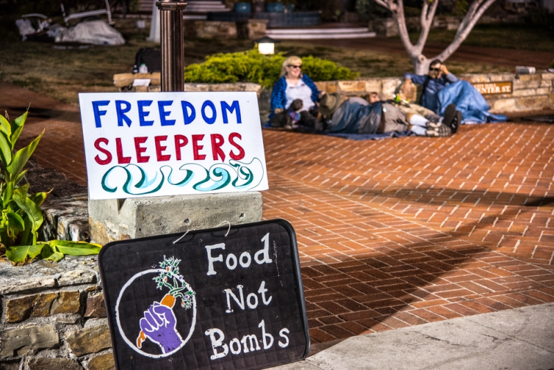 800_city-hall-sleepout-12-santa-cruz-freedom-sleepers.jpg 