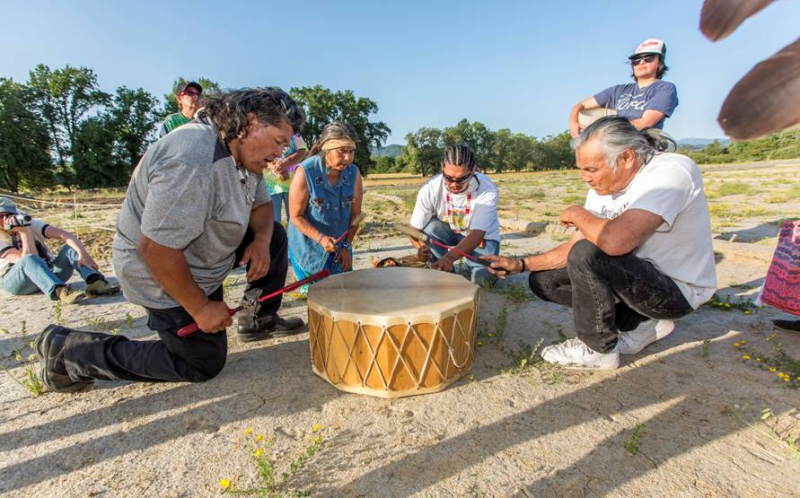 800_prayer_ceremony_at_yami_village_site_by_elders_and_spiritual_leaders.jpeg 