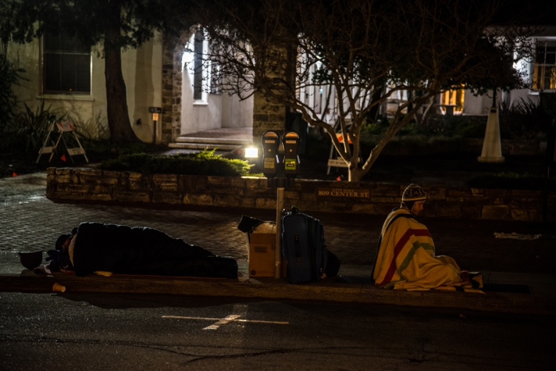 800_community-sleepout-2-santa-cruz-city-hall.jpg 