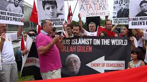 gulen_pa_protest.jpeg 