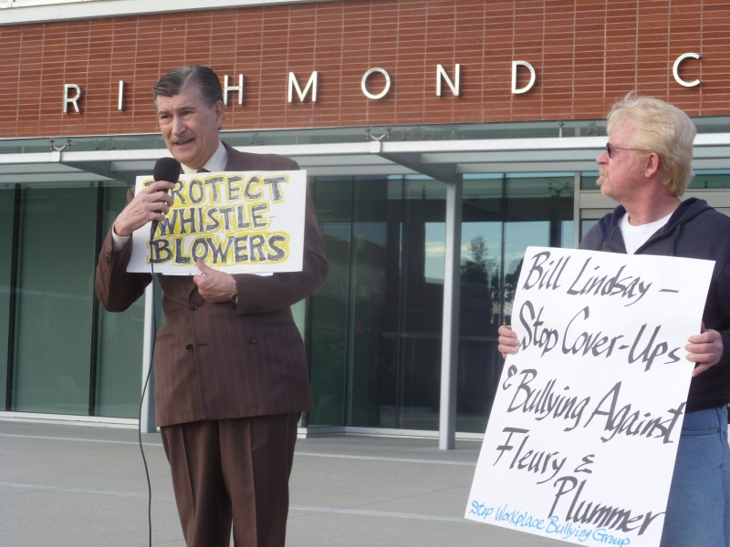 800_richmond_upwa_protest_dr._derek_kerr_protect_whistleblowers.jpg 