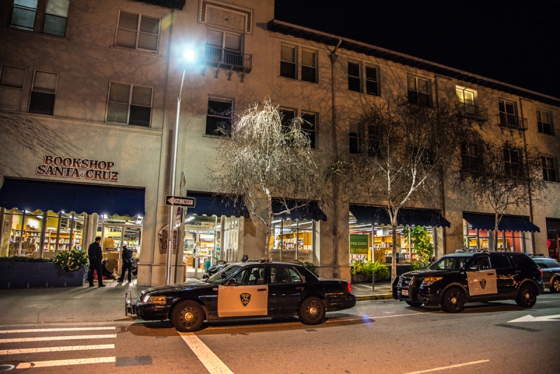 800_santa-cruz-homeless-police-4-bookshop-santa-cruz.jpg 