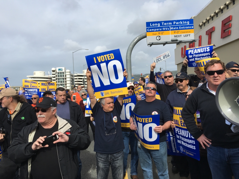 800_ual_sfo_protest_rally2-19-16.jpg 
