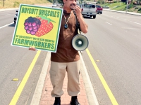 200_boycott-driscolls-watsonville_5_4-2-16.jpg