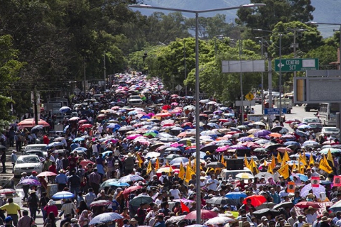 megamarcha_2-oaxaca-2006.jpg