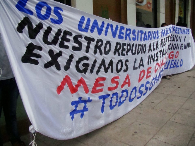 sm_oaxaca-marcha-20-6-16-7_1.jpg 