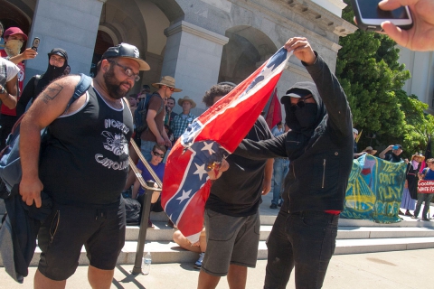 480_no-nazis-in-sac_26_6-26-16.jpg