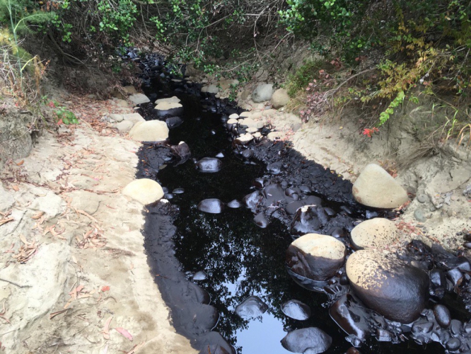 sm_hall-canyon-ventura-oil-spill_6-23-16.jpg