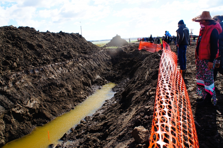 sm_no_dapl_action_dakota_access_pipeline_9-25-16_4.jpg 