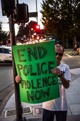 sm_sean-smith-arlt-vigil-5-end-police-violence-now.jpg
