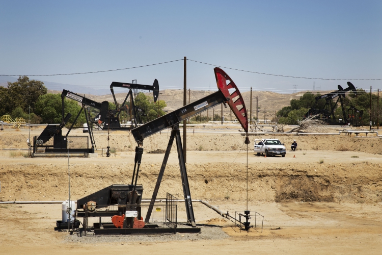 sm_kern-river-oil-field.jpg 