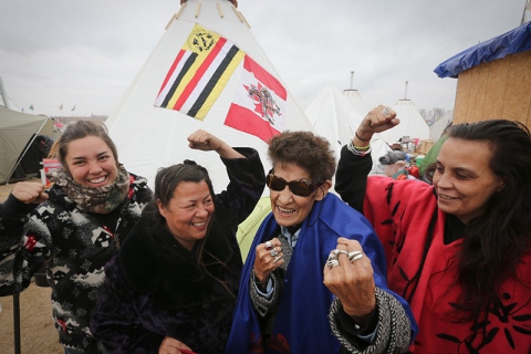 480_athabasca-keepers-of-the-water-standing-rock-dapl_joey-podlubny-flickr_1.jpg