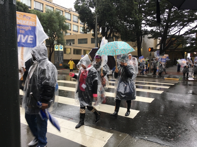 sm_ibt2010_ucsf_strike_picket1-10-17.jpg
