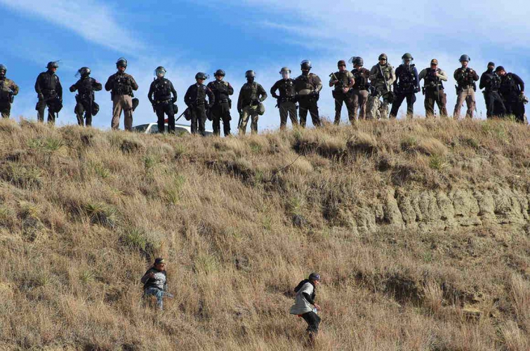 sm_water_protectors_sheriffs_standing_rock.jpg 