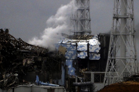 fukushima_radioactive_smoke.jpg