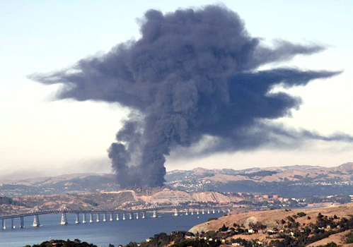 chevron_refinery_cloud.jpg 