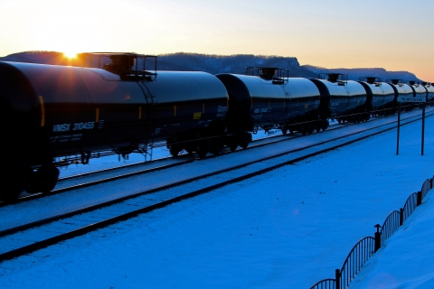 480_oiltrain_flickr_royluck_by_1.jpg