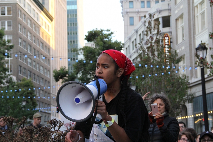 sm_charlottesville-oaklandsolidarity_20170812_004.jpg 