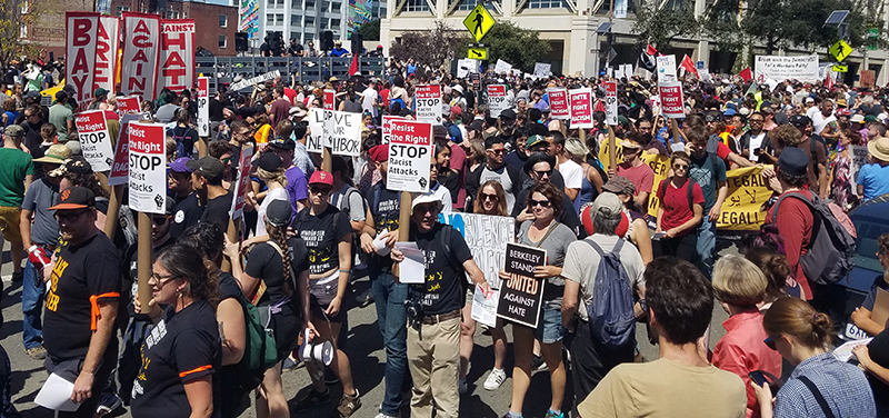 antifa-berkeley_20170827.jpg 