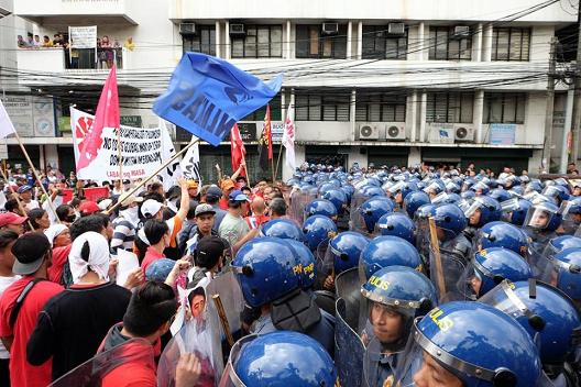 2017-protest-vs-duterte.jpg 