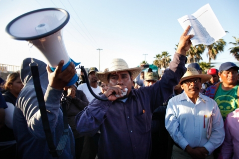480_mexico_san_quintin_rally_sdut-mexico-farm-workers-strike-2015mar28.jpg