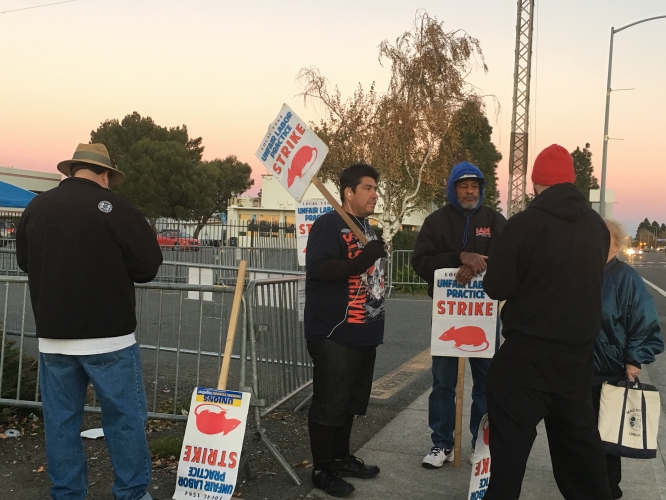 sm_iam1584_picket_line_dec_16__2017.jpg 