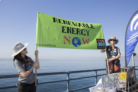 480_offshore_oil_drilling_protest_los_angeles_2.jpg