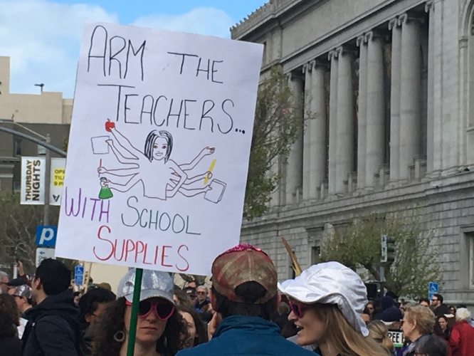 sm_guns_arm_the_teachers_.jpg 