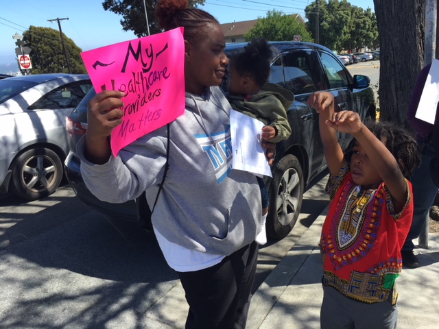 potrero_hill_health_center_mother_with_children.jpg 