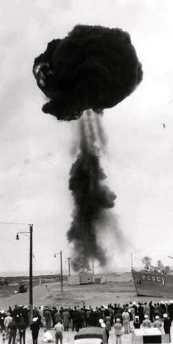 sm_hunters_point_simulated_nculear_explosion_1957.jpg 