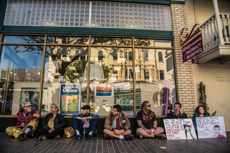 sm_8-david-minton-silva-monterey-sit-lie-protest.jpg 