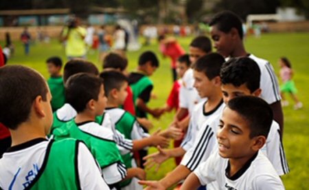 palestinian_footballers-maan.jpg 