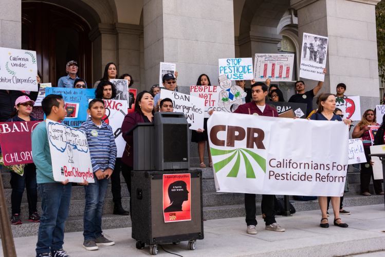 sm_californians_for_pesticide_reform_capitol_10-4-18-yanely4.jpg 