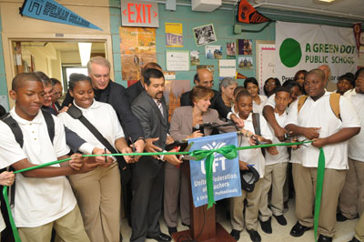 weingarten_randi_opening_nyc_bronx_green_dot_school.jpg 