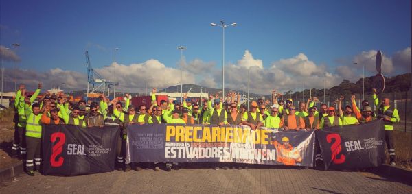 portuguese_dockworkers_precarious_workers.jpg 