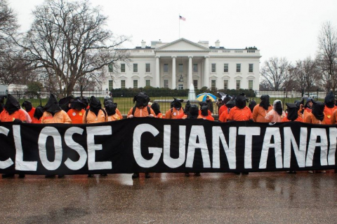 480_close_guantanamo_1.jpg