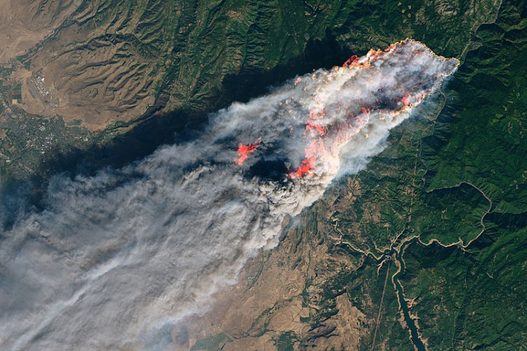 sm_camp_fire_oli_2018312_landsat.jpg 